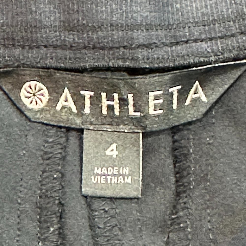 Athleta Athletic Tribeca Bermuda 9" Shorts Black Size 4 - Picture 6 of 6